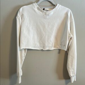Bo+Tee White Cropped Sweatshirt